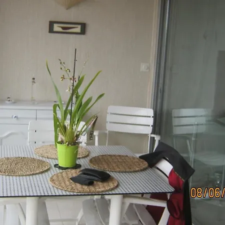 Le Courtois Apartamento Saint-Malo Exterior foto