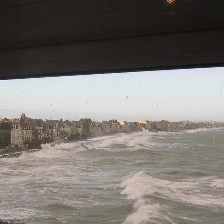 Le Courtois Apartamento Saint-Malo Exterior foto